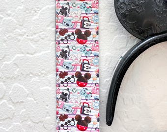 Disney Straw pouch | reusable straw holder | park accessory | Disney icons | straw holder | Disney gift | Disney accessory | straw pouch