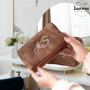 Personalized Waffle Makeup Bag – Custom Embroidered Name Cosmetic Pouch