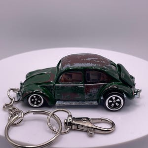 VW Beetle “Classic Bug” ‘Barn Find’ Keyring Keychain + Giftbox: Car Enthusiast Gift