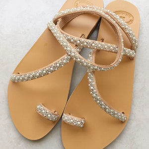 Sandale avec perles femme sale