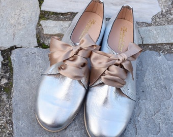 Womens Oxfords Shoes in Silver ,oxfords shoes, winder wedding shoes, Women Derby shoes, Flat Oxford shoes, leather oxford shoes, women shoes