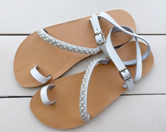 Barefoot sandalen voor bruiloften, Barefoot sandalen voor dames, Sandalen met parels, Platte bruiloftsandalen, leren sandalen, Sandalen, Strandbruiloft