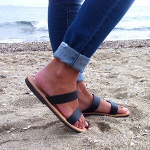 Damessandalen met bandjes, Griekse leren sandalen, zwarte sandalen, Griekse sandalen, klassieke leren sandalen