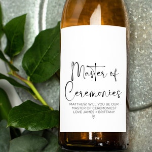 Etiqueta de vino personalizada "¿Quieres ser nuestro maestro de ceremonias?", regalo para el novio o la novia, pegatina de agradecimiento para la fiesta nupcial, ceremonias magistrales personalizadas.