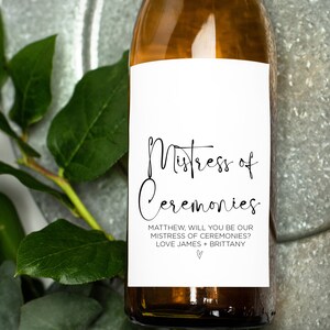 Etiqueta de vino personalizada "¿Quieres ser nuestro maestro de ceremonias?", regalo de agradecimiento para el novio o la novia, calcomanía de agradecimiento para la fiesta nupcial, maestra de ceremonias personalizada