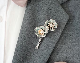 Small flower brooch silver sage green flower lapel pin, Mens lapel flower sea foam Boutonniere, dusty shale rose wedding lapel pin mens gift