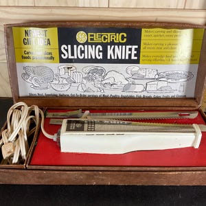 Vintage General Electric - Electric Slicing Knife in original box