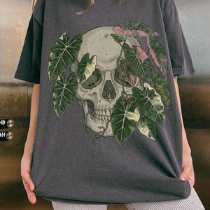 Alocasia Shirt for Rare Plant Collectors Edgy Houseplant T-shirt Gift for Plant Mom or Dad Indoor Planty Merch Skull Botanical Tops