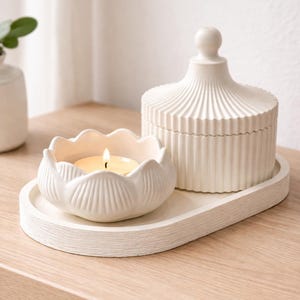 Conjunto de decoración minimalista con bandeja, tarro con tapa y portavelas de loto – Decoración para el hogar hecha a mano en yeso