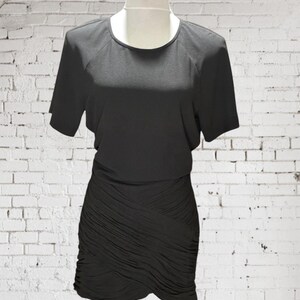 NWT BCBG Max Azria Black Lindzey Ruched Skirt SS Mini Dress Size 8 immagine 2