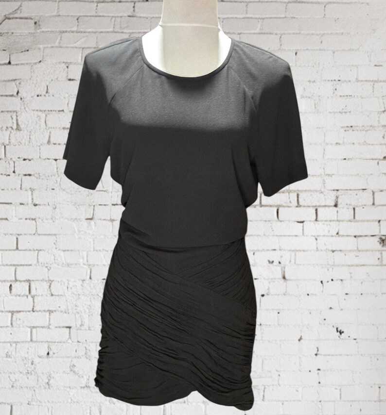 NWT BCBG Max Azria Black Lindzey Ruched Skirt SS Mini Dress Size 8 immagine 2