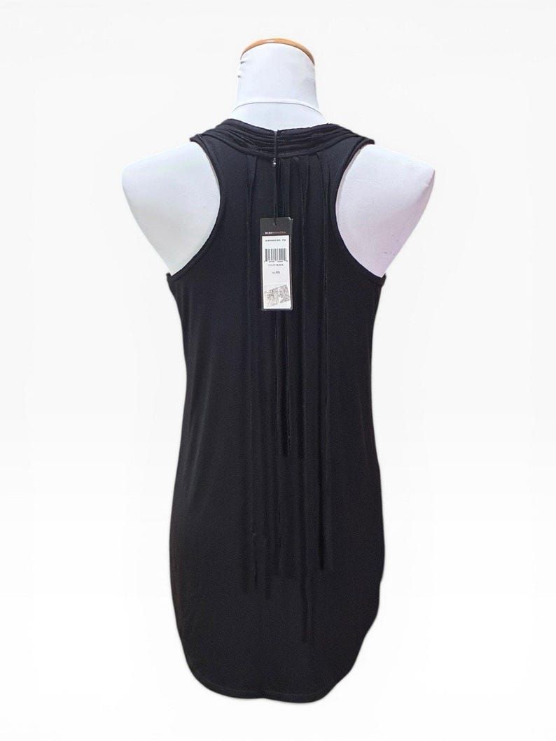 BCBG Black Sleeveless Top, Fringe Front and Back Round Neckline Sequin Detail imagen 5