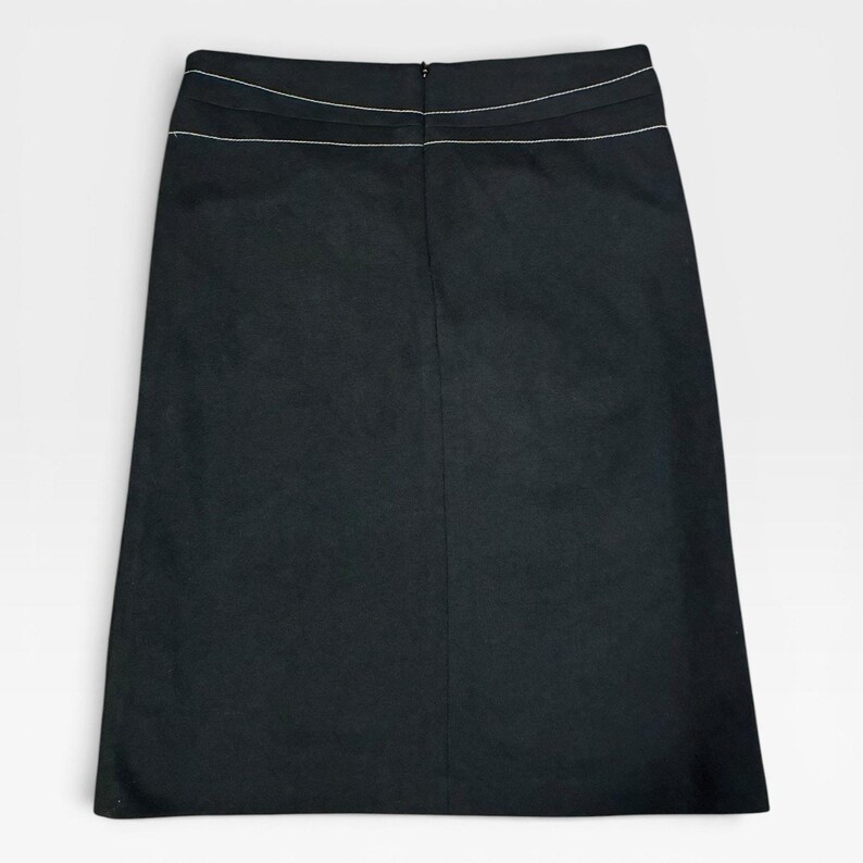 BCBG Max Azria Black A-Line Skirt Contrast Stitch Career Midi Size 2 image 2