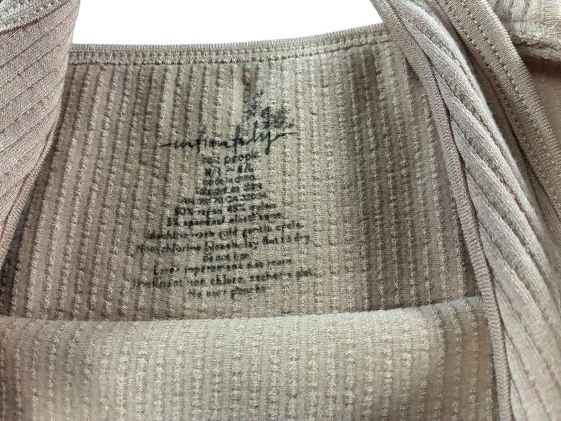 Top corto sin mangas acanalado Free People Movement Soft Girl Balletcore M/L Beige ruborizado imagen 2