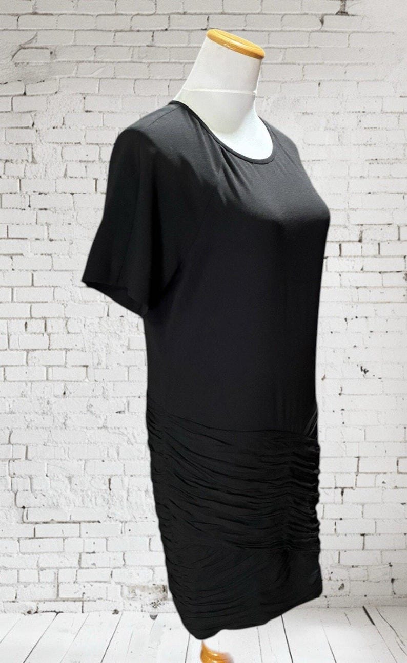 NWT BCBG Max Azria Black Lindzey Ruched Skirt SS Mini Dress Size 8 immagine 3