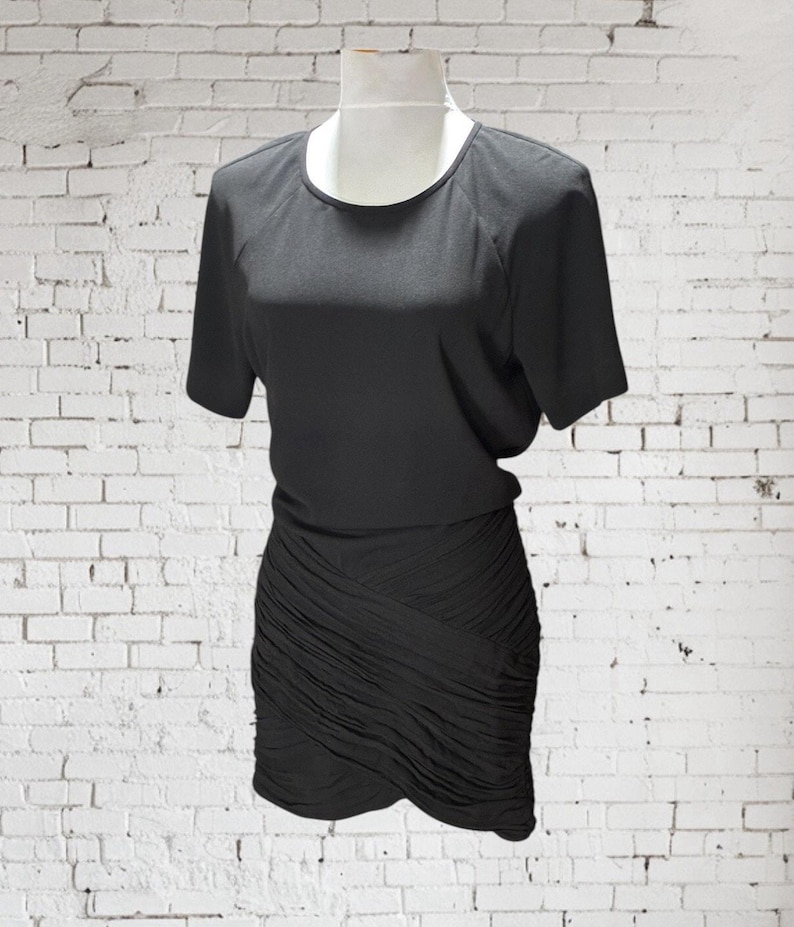 NWT BCBG Max Azria Black Lindzey Ruched Skirt SS Mini Dress Size 8 immagine 1