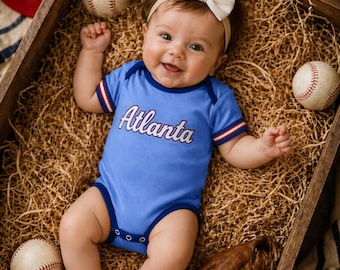 Body de bebé de béisbol de Atlanta / Camiseta azul y blanca de Atlanta para recién nacido