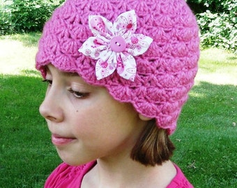 Crochet Scallop Hat Beanie with Fabric Flower