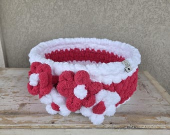 Hand Knit Chenille SUPERIOR PET BED: Soft, Cozy Cat/Dog Bed/Flowers