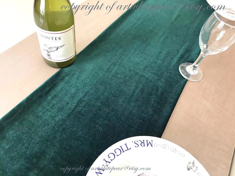 Emerald Velvet Table Runner Hunter Green Rectangle Square Etsy
