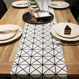 Runner da tavolo in cotone, runner da tavolo geometrico bianco e nero lavabile, per feste, Natale, matrimoni, compleanni, regali per la doccia - federa personalizzata, tovagliette all'americana