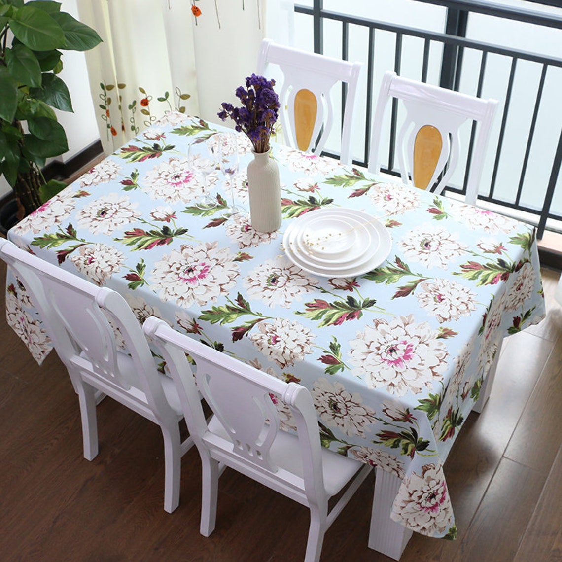 Elegant Spring Flowers White Rectangle Tablecloth