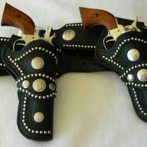 Coldre de cowboy estilo vintage em couro, cinto para cartuchos, Ruger Colt Sass, alças para munição, estojo para revólver .22, .357, .38, .44, .45 e calibre 12