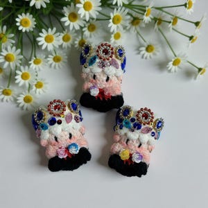 G-Dragon Inspired Colorful Rose Crochet Keychain, Handmade Kpop Fan Gift, BigBang GD Keyring, Cute Flower Bag Charm for Fans
