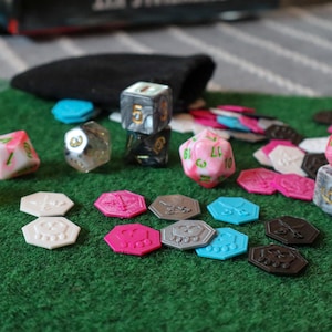 Dungeons and Dragons COINS/TOKENS