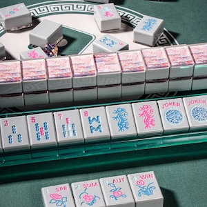 Custom American Mahjong Set 166 Pc Tiles, Personalized Art Backs from Hand-Painted Photo, Gray Resin Handmade Game Night Gift image 3