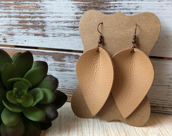Leather Petal earrings - Timeless Tan