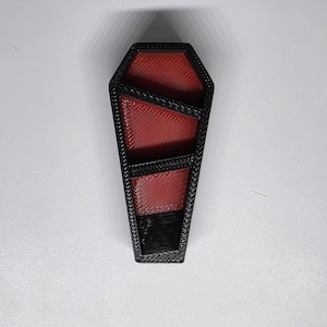 Magnetic jumping spider coffin hide
