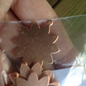 SIX Pointy Flower with rings Quantity 6 Copper shapes for enameling image 2