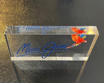 Pre-owned Maui Jim Acrylic Retail Display Plaque - Iconic Logo