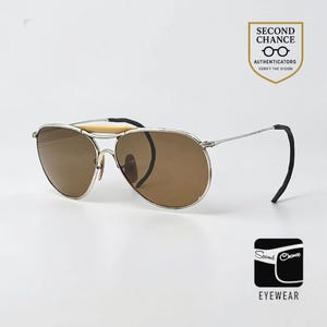 Lunettes de soleil aviateur vintage American Optical à branches câblées, jamais portées, fabriquées aux États-Unis.