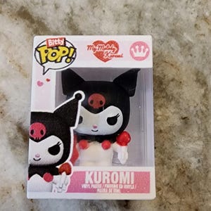 Funko Pop Bitty HELLO KITTY ~ Tú eliges Kuromi ~ Valentine