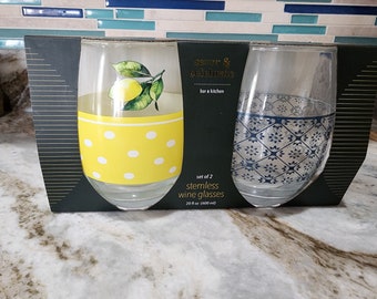 set of 2 Stemless Wine Glasses Lemon design Brand New 20oz