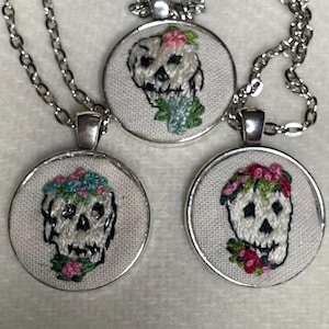 Hand-Embroidered Skull Halloween Pendant Necklace – Day of the Dead Inspired Jewelry