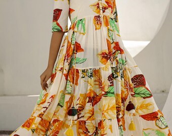 Robe longue en coton à fleurs blanche avec glands – Robe longue bohème ethnique pour femme | Tenue de fête de Diwali, fête indienne, robe de vacances d'été