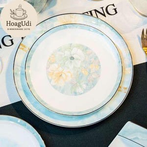 Blue Floral Dinnerware Set