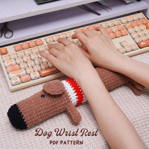 Patron au crochet de repose-poignets pour chien, soutien-poignet pour clavier au crochet, accessoire de bureau au crochet, décoration de bureau, patron PDF numérique
