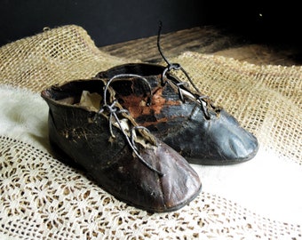 Antique Victorian 1860s or 1870s Children's Boots Shoes / Black Girl's or Boy's Lace High Top Boots Rounded Toes / Soft Victorian Leather
