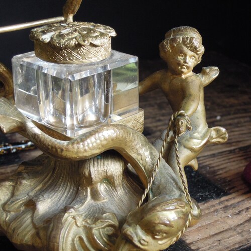 Vintage Antique Inkwell Bronze Cherub and Serpent Ink Well & Quill shops Holder Quill Pen Rest / Bronze Desktop Inkstand / Office Decor