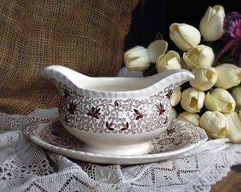 Antique Brown Transferware Ironstone Saucier Gravy Boat / Mason's Bow Bells Pattern England
