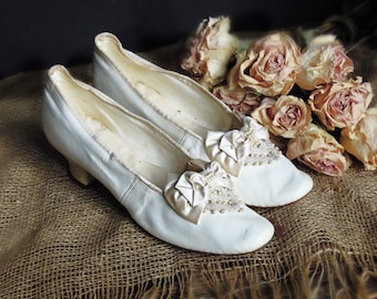 Antique Wedding Shoes Victorian Shoes Beaded Silk and Kid Leather Shoes in Original Box
