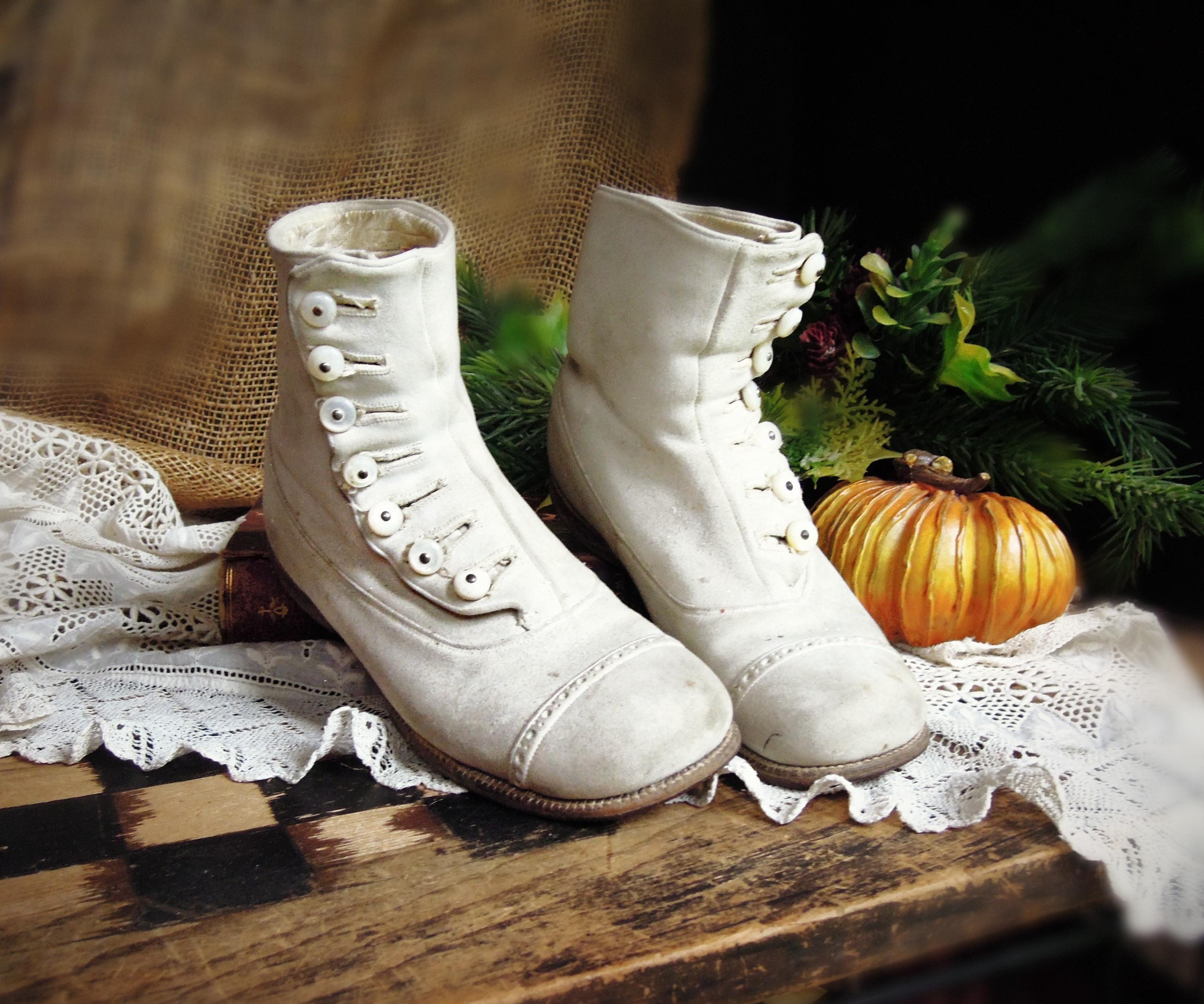 アンティークヴィンテージ レザーヴィクトリアンボタンアップ子供用シューズ Victorian Childs Button up Shoes - Etsy
