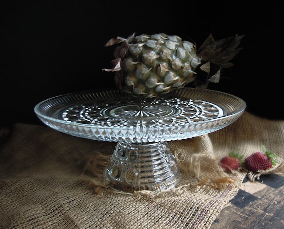 Vintage pedestal cake clearance stand