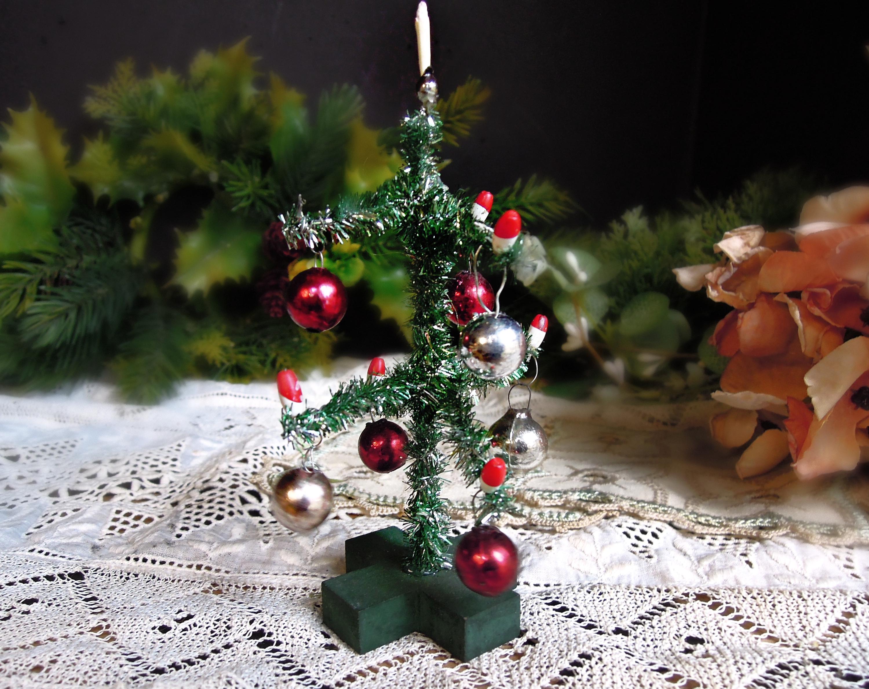 thumbnail image 2 of 10 Meters Christmas Tree Cellophane Wrap | Clear Gift Wrapping With Holiday Tree Print | 80cm Wide 2 of 6