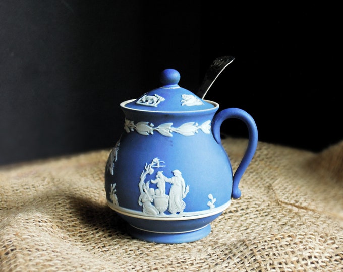Antique English 1905 Wedgwood Jasperware Mustard Pot Jam Pot With