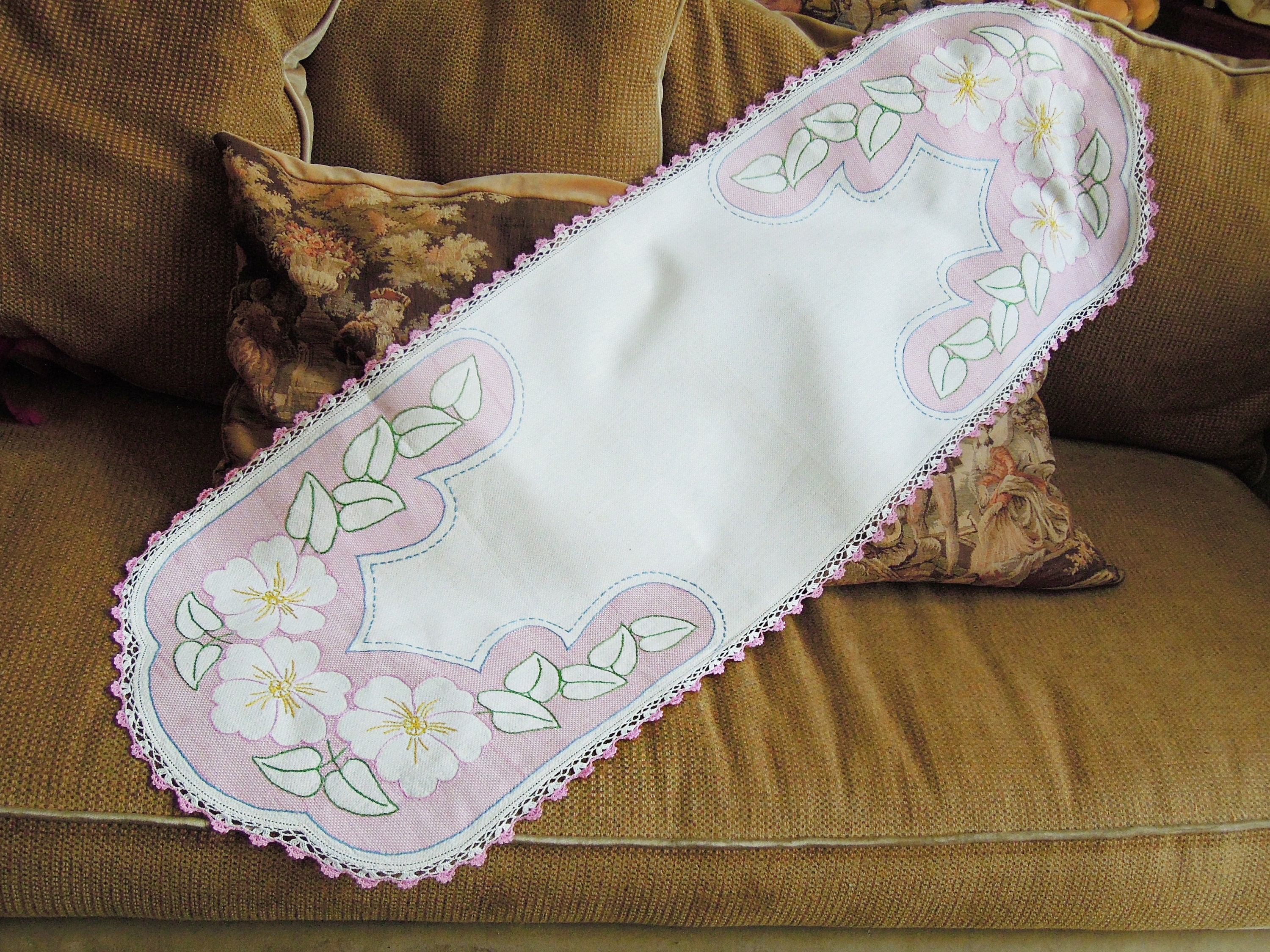 Vintage Huck or Swedish Weaving Embroidery Table Runner / Hand